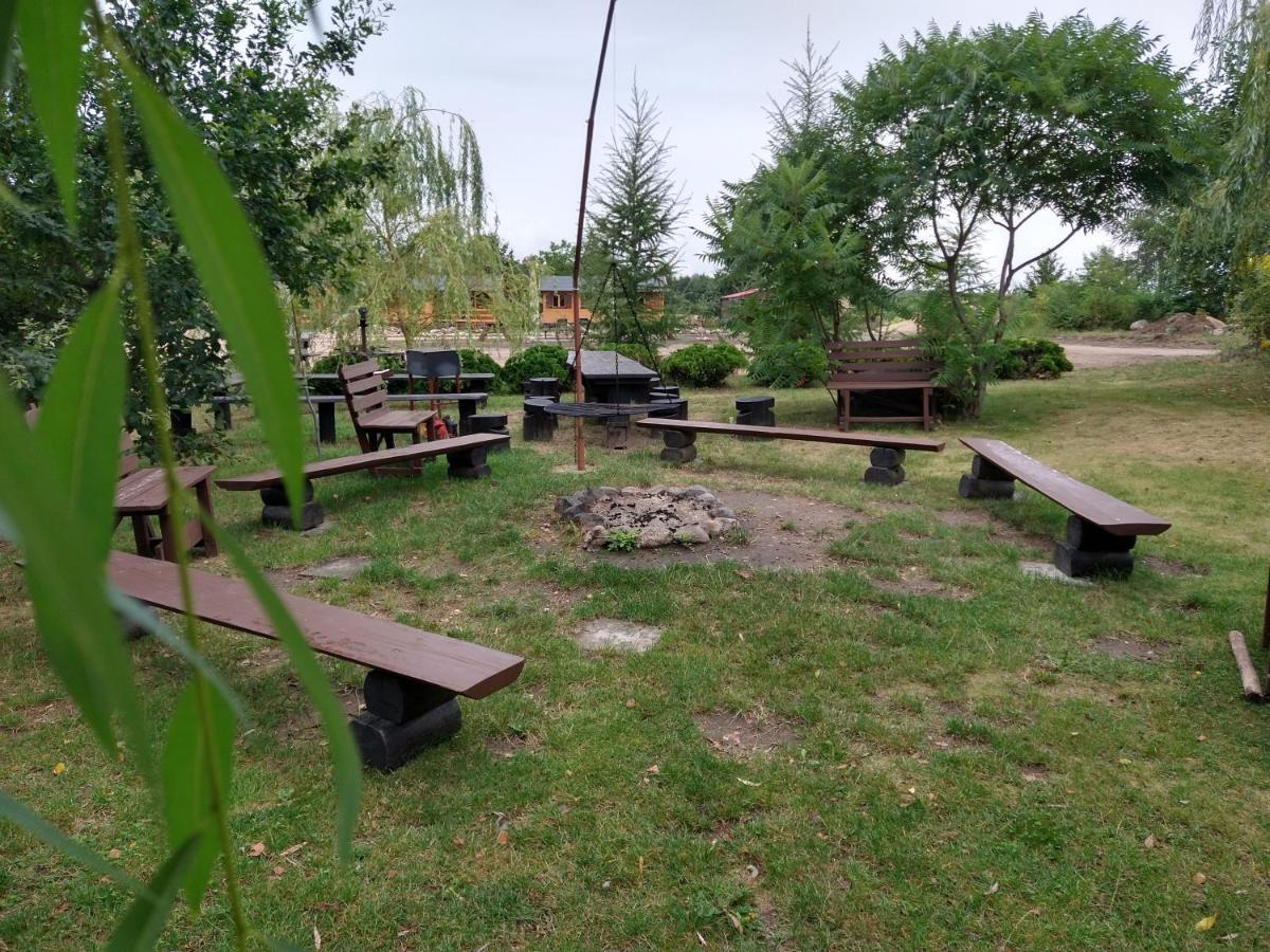 Dom Wczasowy Pieciu Pomostow I Domki Letniskowe Czaplinek Exterior photo